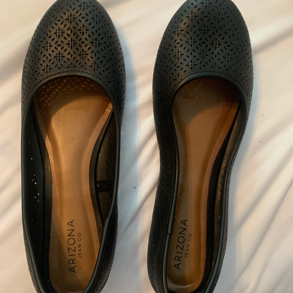 Flats. - Picture 1 of 1